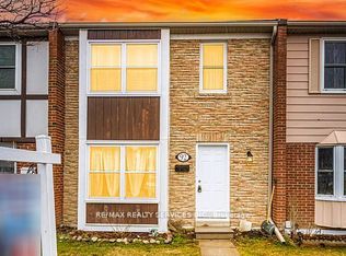 900 Central Park Dr #92, Brampton, ON L6S3J6