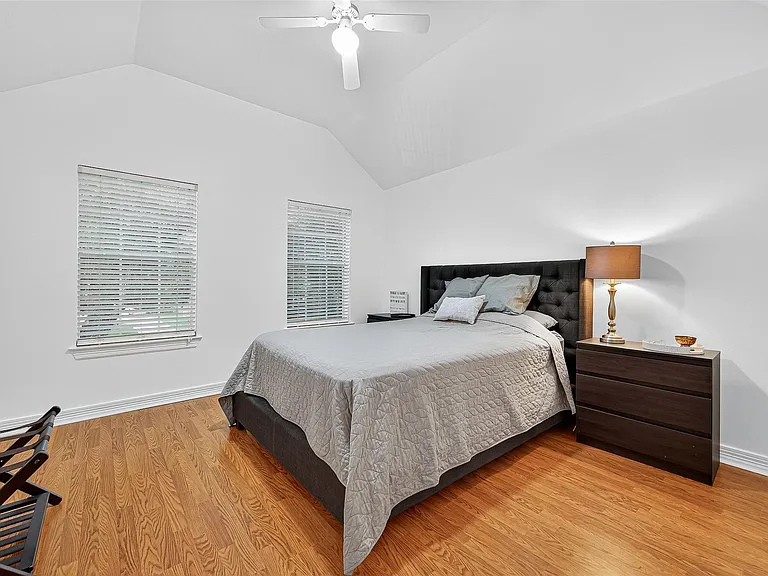 22115 Mission Hills Ln — Photo 27