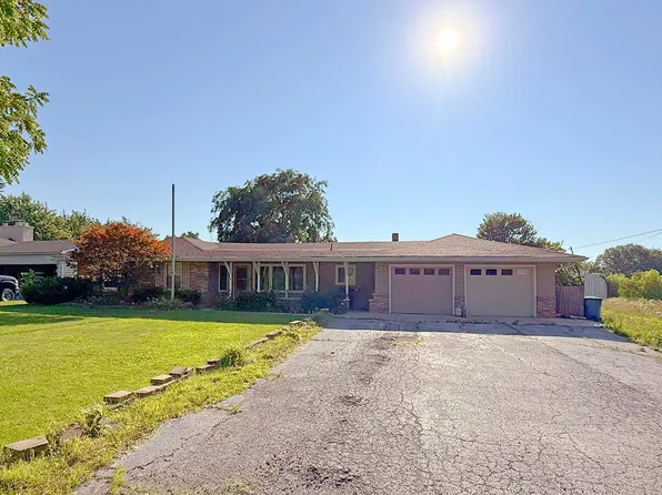 11126 Parrish Ave, Cedar Lake, IN 46303