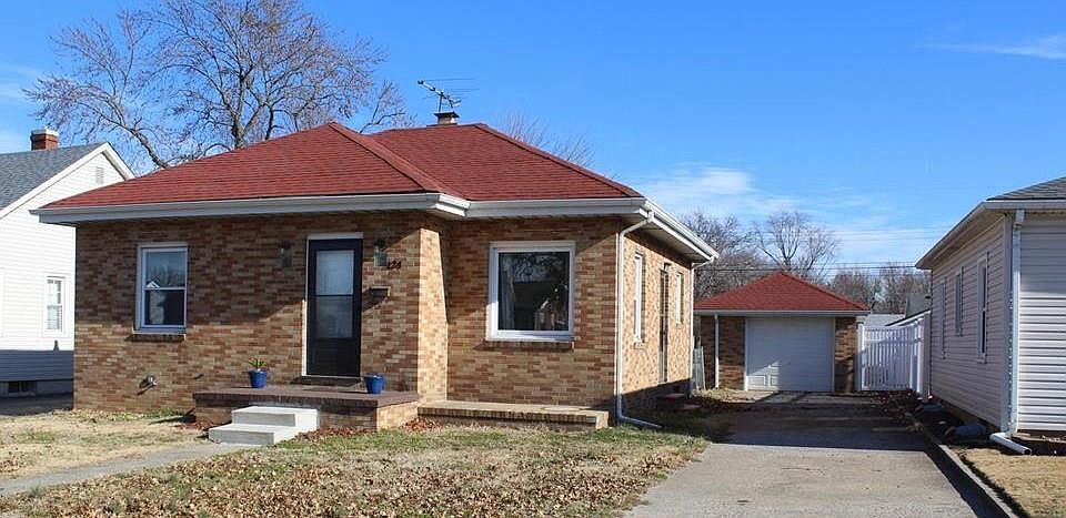 1st image of 124 Wood River Ave