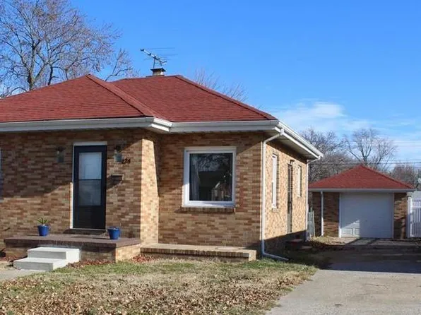 124 Wood River Ave, East Alton, IL 62024