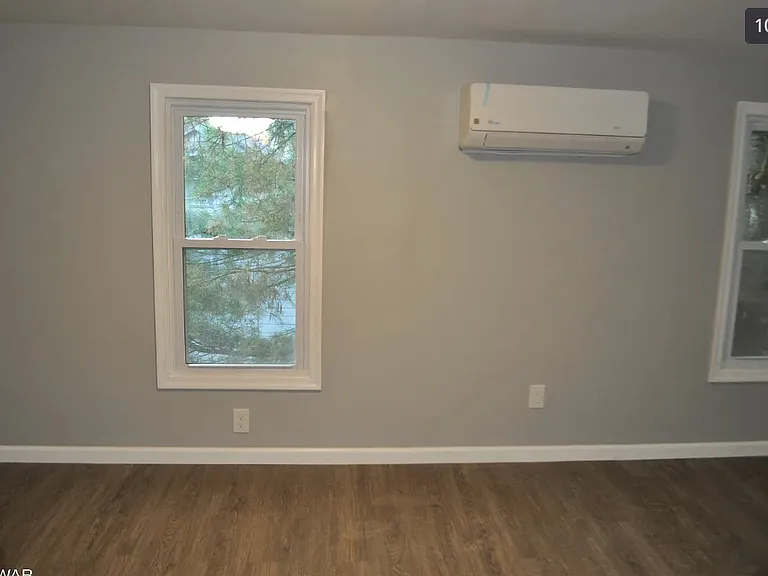 100 Green St #1 — Photo 10