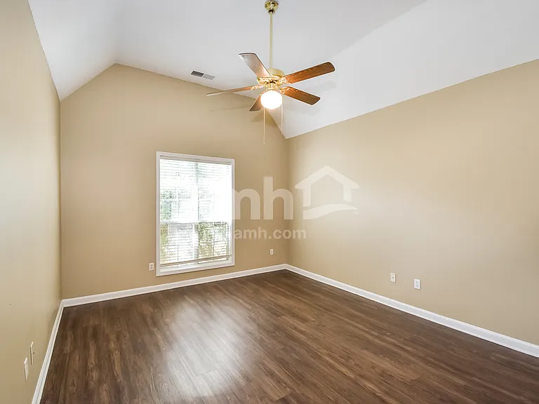 4514 Huron Rd — Photo 9