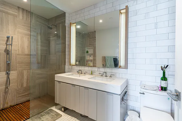 Rented by Acre NY Realty Inc | media 10