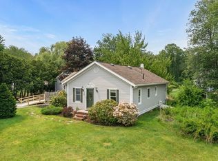 88 Swain Rd, North Chelmsford, MA 01863