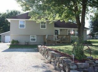 303 California Ave, Windsor, MO 65360