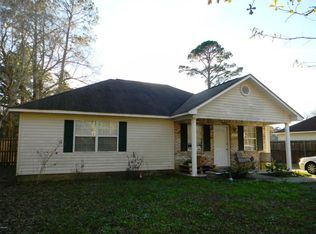 1137 Sycamore St, Ocean Springs, MS 39564