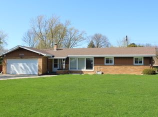 15230 Hackberry Ln, Brookfield, WI 53005