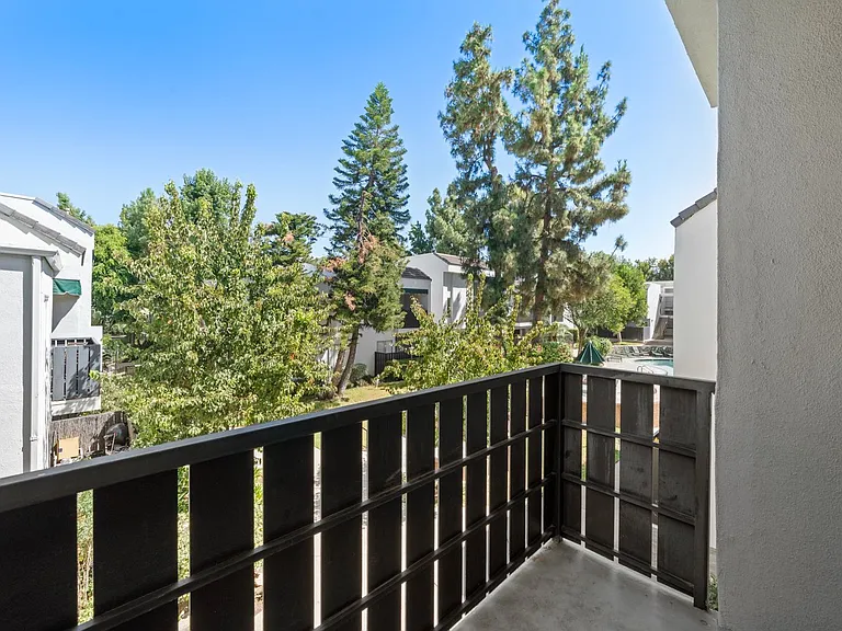 18645 Hatteras St #271 — Photo 9