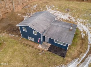 3211 S Edon Rd, Reading, MI 49274
