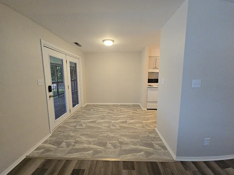 1015 E Pearl St #D — Photo 7