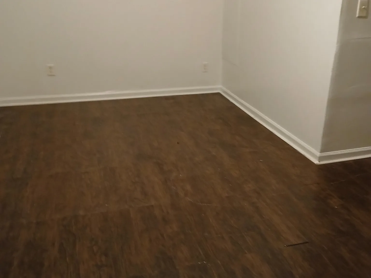3 bed, $1,200 — Photo 4
