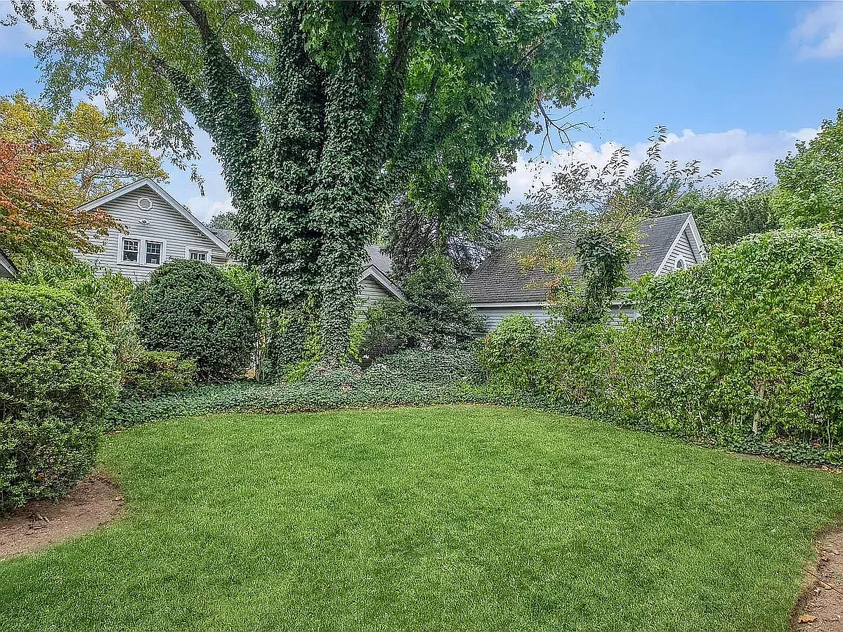 82 Hudson Rd — Photo 4