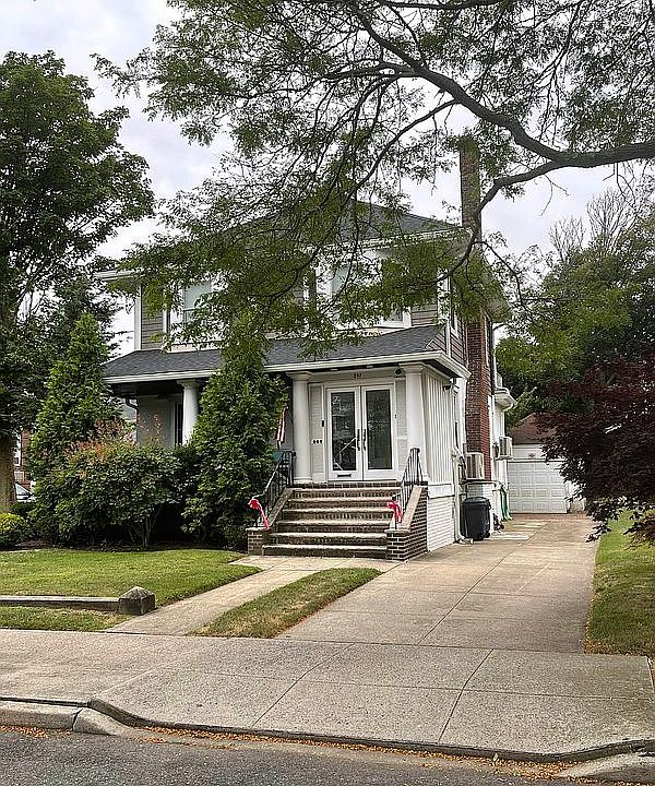 1st image of 267 141st Bch