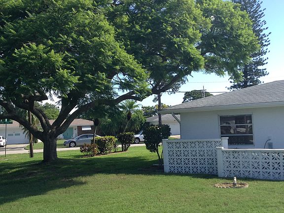 Well pump for sprinklers