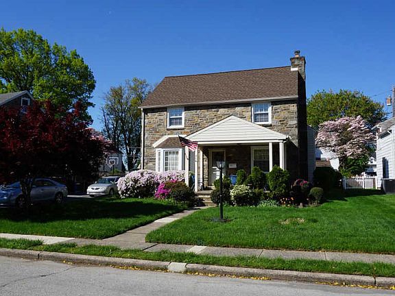 2nd image of 808 Roberts Ave