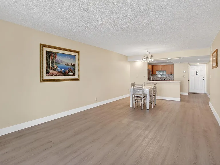 830 S Hollybrook Dr #204 — Photo 3
