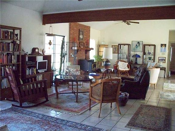 3rd image of 105A Pimlico Dr