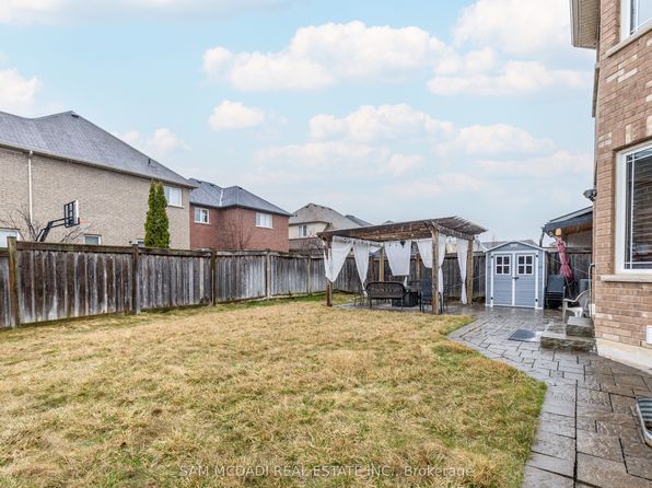 700 Serafini Cres, Milton, ON L9T 7P4
