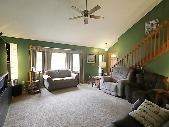 5th image of 13455 Jennifer Dr