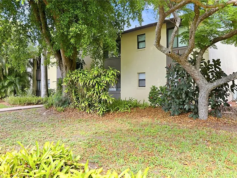 1450 Green Valley Cir #502 — Photo 3