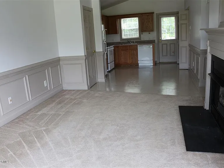 133 Starling Rd #2 — Photo 8