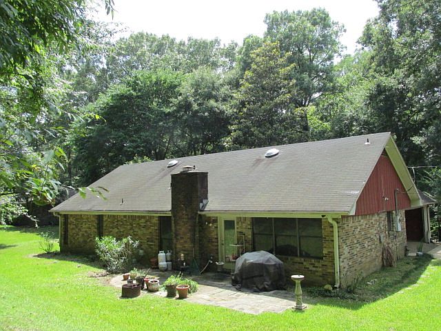 2nd image of 115 Summerhill Dr