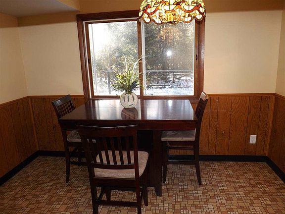 4th image of 531 N Maple Hill Dr