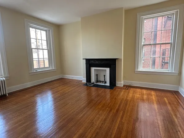 807 Cathedral St APT 3R, Baltimore, MD 21201