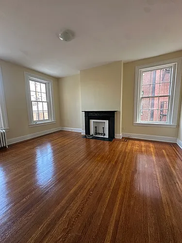807 Cathedral St #3R Photo 1