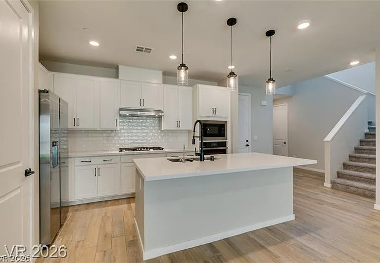 109 Medianoche St — Photo 22