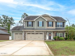 2521 Clear Pines Ct, Fayetteville, NC 28304