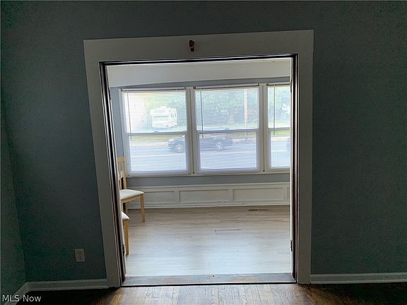 4th image of 426 S Arlington St