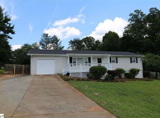 121 Bivings Dr, Duncan, SC 29334