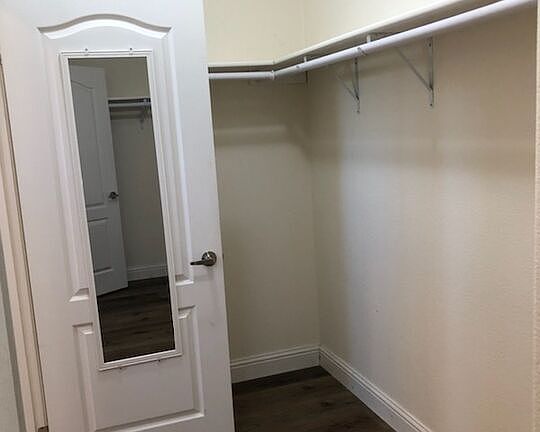 5th image of 5901 Clover Heights Ave