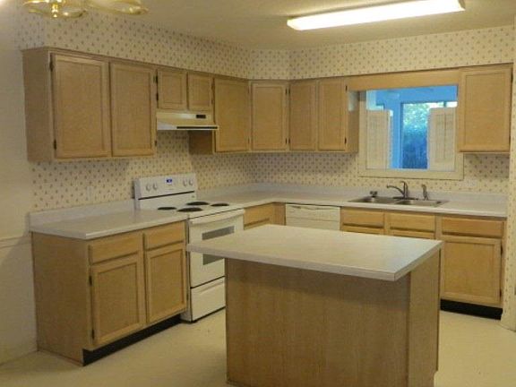 5th image of 1458 Little Creek Dr