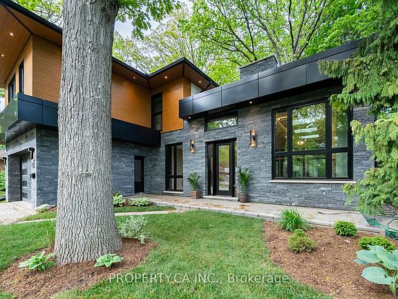 3rd image of 58 Farningham Cres