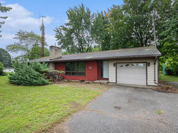 66427 M 152, Dowagiac, MI 49047