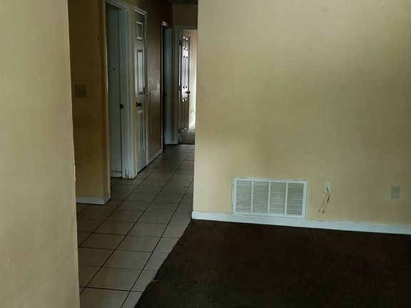 3rd image of 2237 Ticknor Dr #B