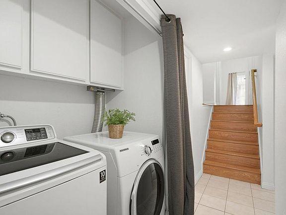 2nd image of 1029 Ficus Ln