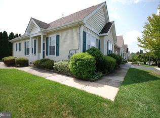 60 Nightingale Dr, Hamilton, NJ 08690