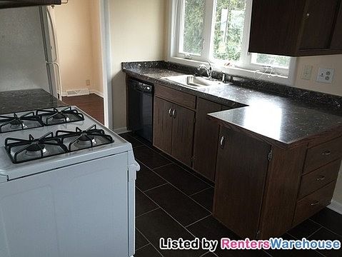 3rd image of 6238 Thomas Ave S