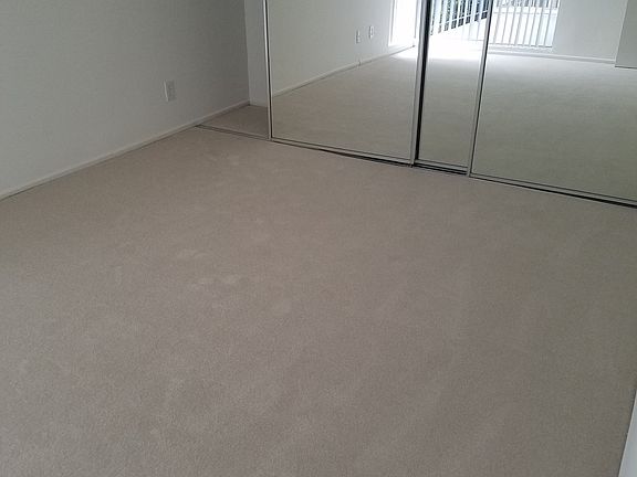 4th image of 125 N Barrington Ave APT 107
