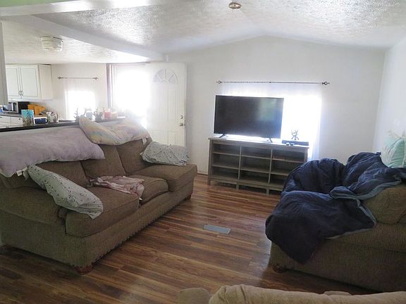 5th image of 29781 Lawson Ln
