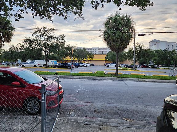 3rd image of 3416 NW 18th Ave #B
