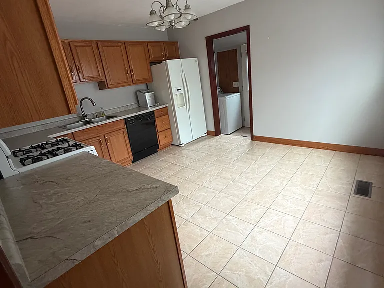 2606 Grouse Ln — Photo 13