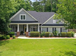 122 Lake Forest Dr, Newnan, GA 30265