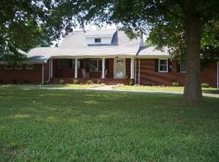 181 Daingerfield Rd, Tappahannock, VA 22560