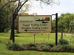 61 Pine Loop, Mound City, KS 66056