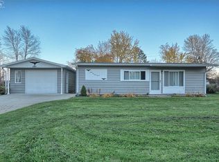 6247 Springdale Blvd, Grand Blanc, MI 48439